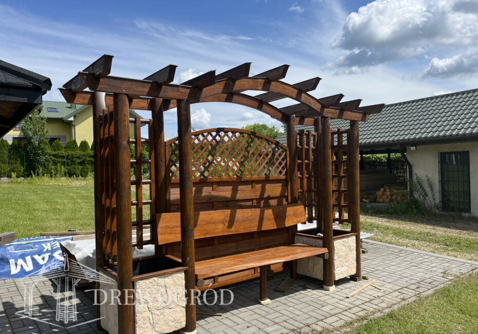 Drewniana pergola - serce Twojego ogrodu