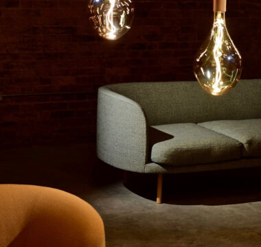 Jak światło buduje przestrzeń handlową – nowoczesne podejście do aranżacji w retailu